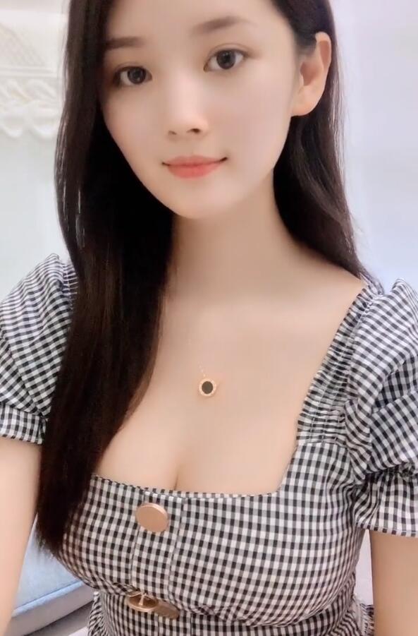 超性感身材火辣的快手李艺菲图片 快手美女李艺菲性感福利写真