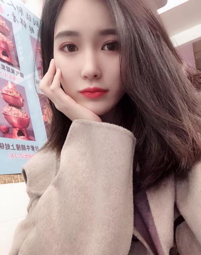 美女主播白菜mm生活照图片 斗鱼美白菜mm高清写真直播写真图集